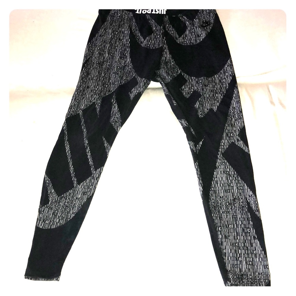 Nike leggings NWOT